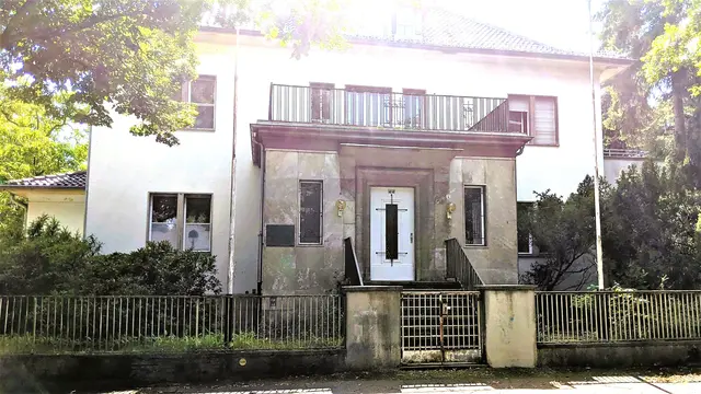 Grotewohl-Villa, Majakowskiring 