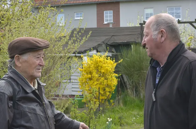Herr Müller und Herr Sachse im Plausch