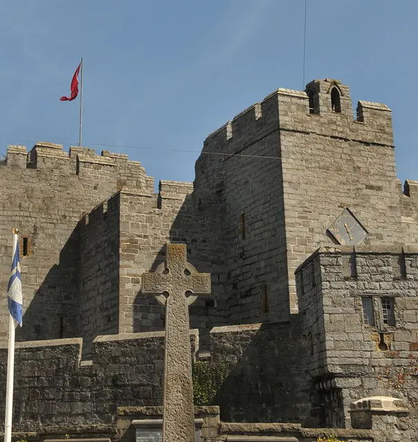 Die mächtige Burg von Castle Town