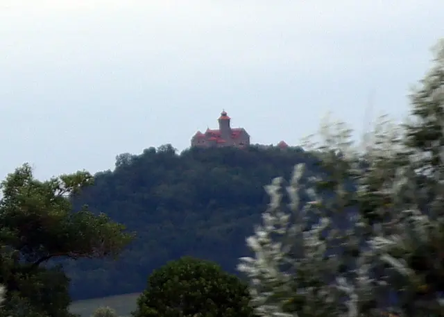 aus dem fahrenden Bus aufgenommen
Veste Wachsenburg