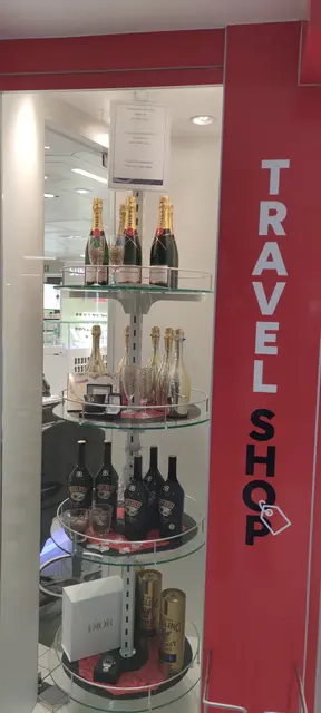 Scandlines-Hybridfähre Berlin - Shoppen