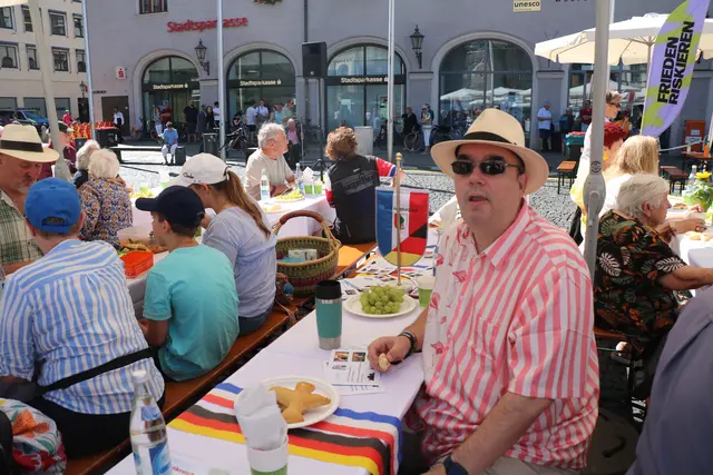 Peter Gebhard - so schön war der DFG Tisch gedeckt