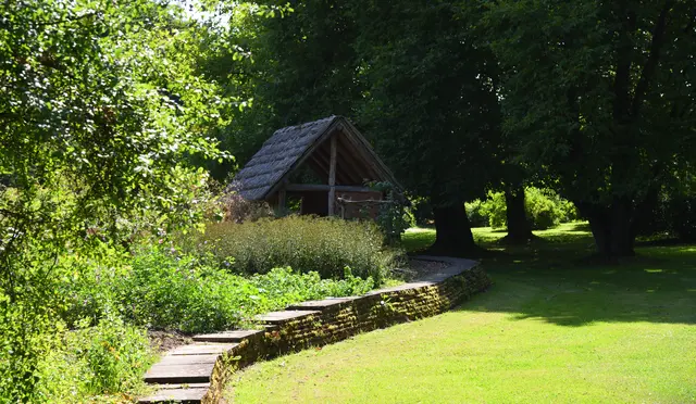 Keltenhäuschen und -garten.