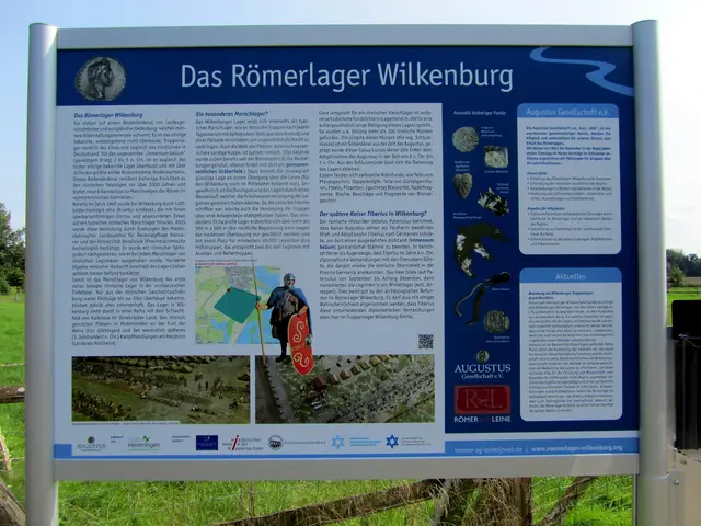 Infotafel über das Römerlager 
Zum lesen die Lupe klicken