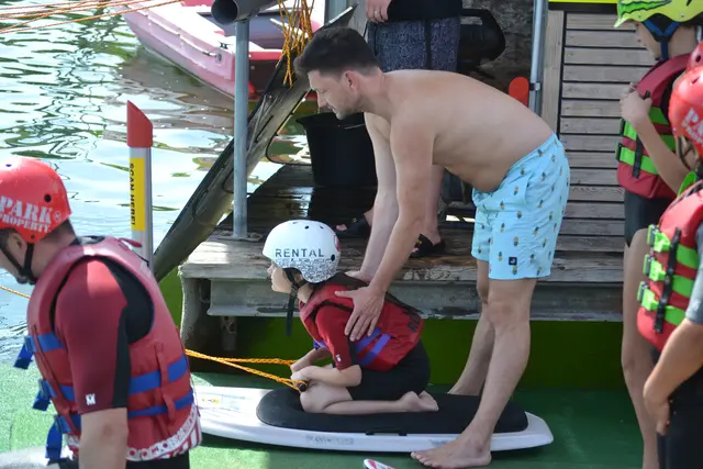 Gerade die jüngeren Teilnehmer benötigen bei den ersten Starts noch etwas Hilfe.