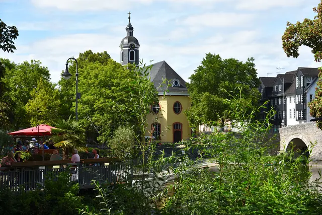 Blick auf die Hospitalkirche.