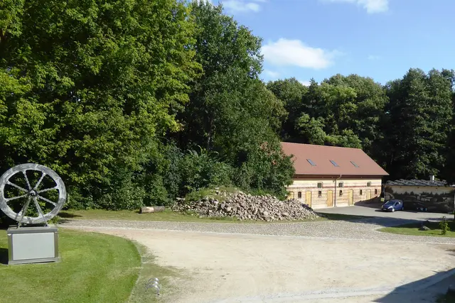 Renoviertes Stallgebäude der Ragöser Mühle.