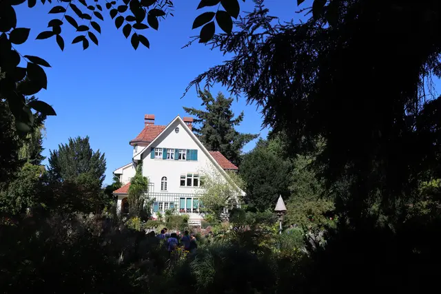 Wohnhaus im Landhausstil erbaut 1912
Die Panorama Fenster, eingebaut zu Zeiten als Karl im Rollstuhl saß