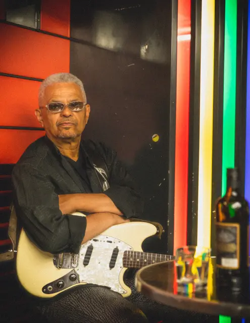 Eine Institution der europäischen Blues-Szene: Al Jones bringt mit authentischem Rhythm &amp; Blues die Stadthalle zum Grooven. | Foto: Lorenz Mair/lvmfoto