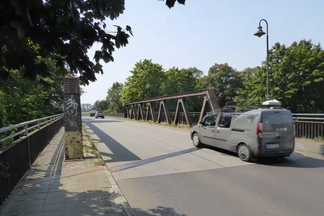 Die Brücke in der Havelstraße (Bundesstraße 167) in Richtung Löwenberg.