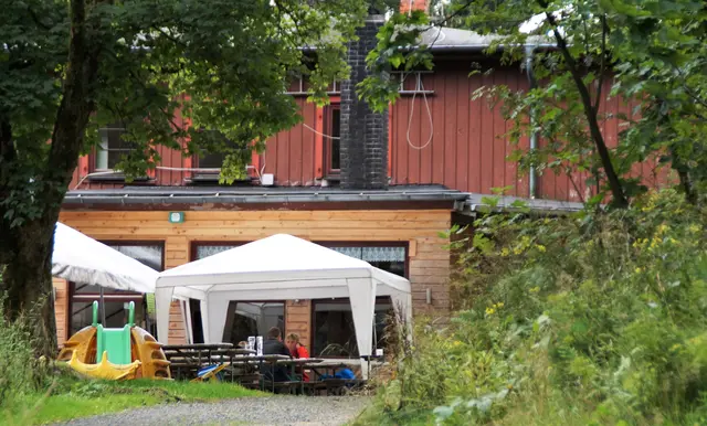 Frei - Terrasse am Kästehaus