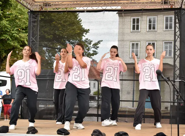 Auftritt einer Tanzgruppe