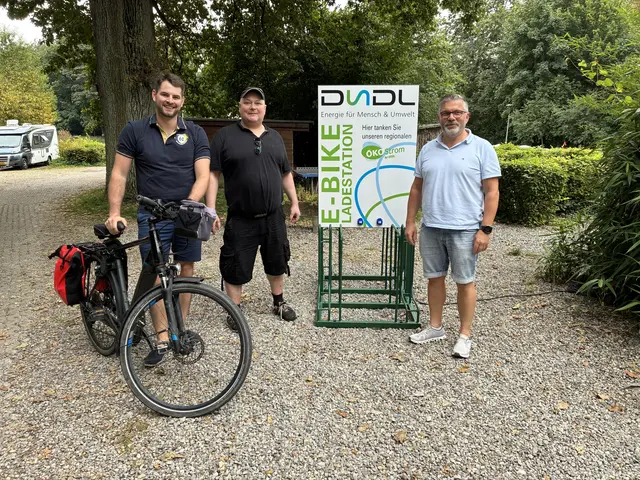 Auf dem Foto von links nach rechts: Daniel Kaim, Heinz Karneth und Wolfgang Behringer 
 | Foto: TV Dillingen