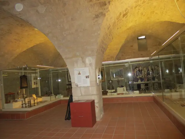 Rundbögen mit Schaukästen | Foto: Das sind meine Bilder