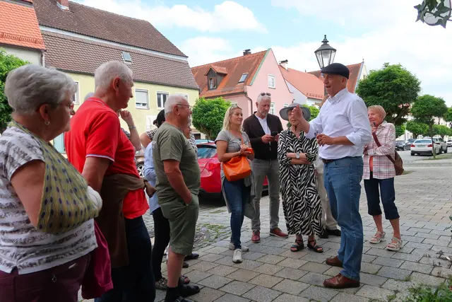 In den Gassen der Altstadt lassen sich viele Pflanzen finden, die für eine Heilwirkung bekannt sind