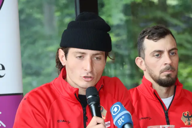 links Noah Hegge neben Sideris Tasiadis | Foto: Marianne Stenglein