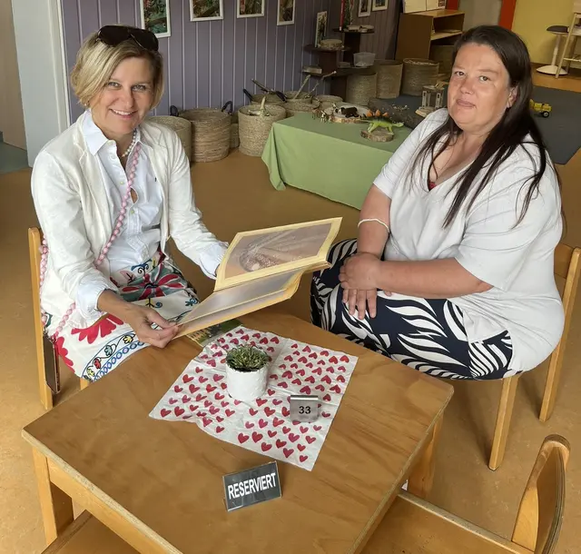 Simone Strohmayr zu Besuch bei der Kita Spatzennest in Langweid. | Foto: Michelle Heichel