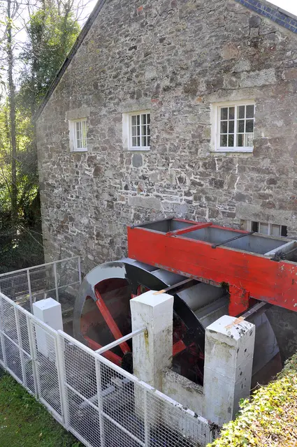 Das Wasserrad dreht sich manchmal noch