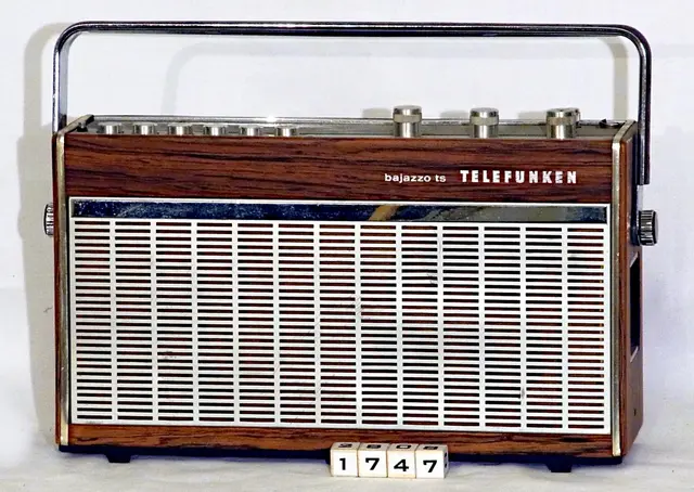 Dieser Telefunken "bajazzo ts" Kofferradio ist mit der Inventarnummer 1747 im Bestand des Radio- und Telefonmuseums Wertingen. Vor allem um diese Baureihe geht es im Vortrag am Sonntag, 21. September von Willi Kempter in Wertingen. | Foto: Willi Kempter