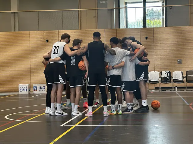 Mitfiebern und Anfeuern: Wenn die Hessing Kangaroos spielen, ist die Halle voll. | Foto: Isabele Waldthaler