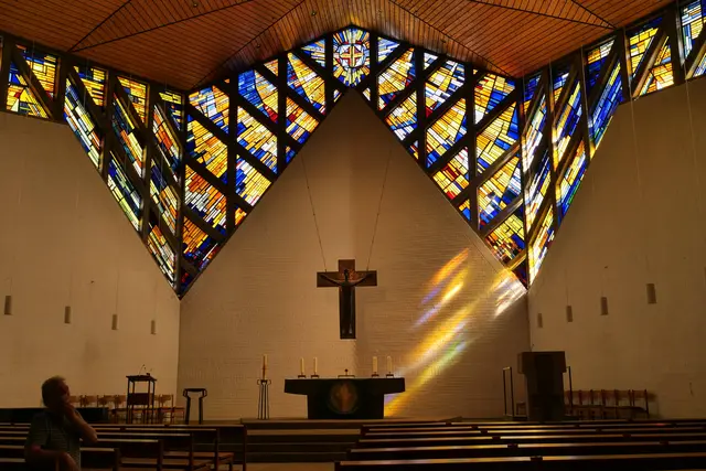 Auferstehungskirche, Döhren