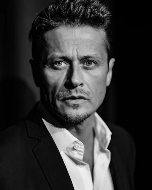 Roman Knižka &amp; OPUS 45 gastieren mit einer musikalischen Lesung im Wittelsbacher Schloss | Foto: © Markus Hurek