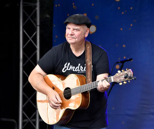 Die Irish Rovers auf der Bühne am Körtingbrunnen