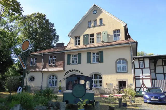 Empfangsgebäude der Alten Bahnhofs Gemünden.