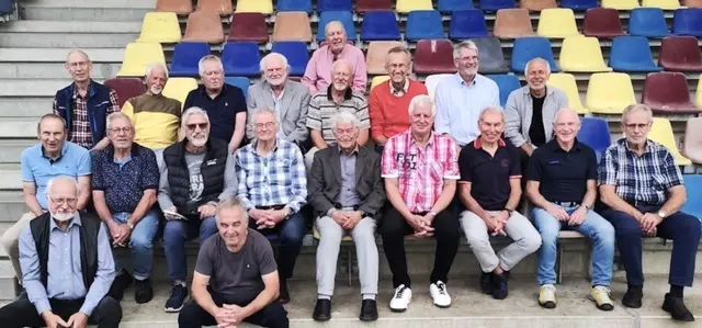 In Gersthofen trafen sich 20 ehemalige Fernmeldelehrlingen aus ganz Süddeutschland nach zehn Jahren wieder zu unterhaltsamen Treffen, um Erinnerungen an die gemeinsame Lehrzeit auszutauschen. | Foto: Peter Heider