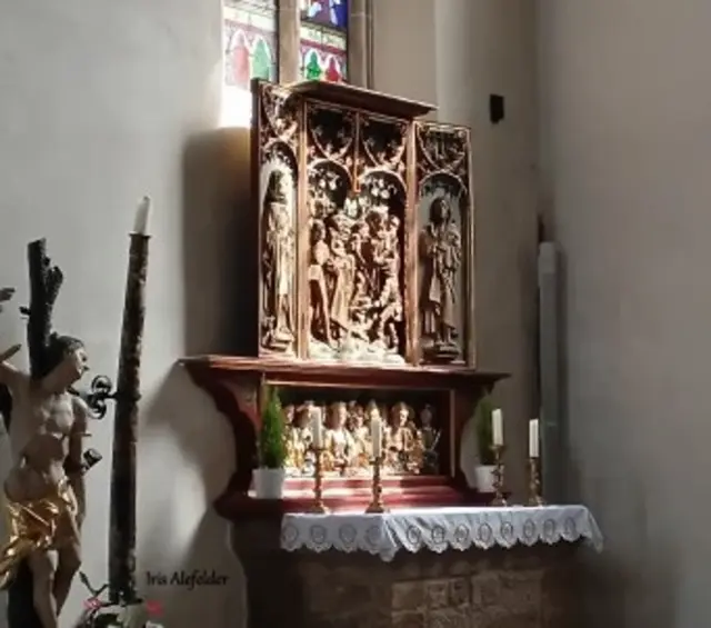 Kreuzauffindungsaltar  | Foto: Iris Alefelder