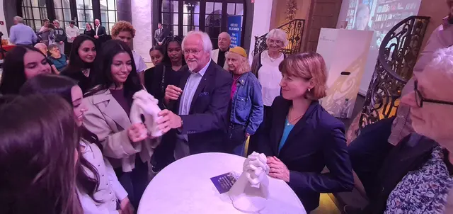 … an Liebigschule durch Rolf W. Sirsch