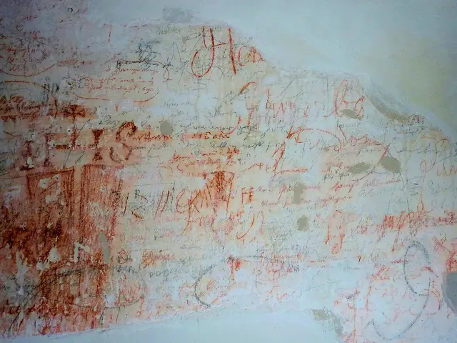 Rötelinschriften in der Kirche | Foto: Dr. Hubert Raab