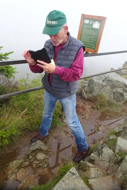 Wanderleiter Ralf Riediger auf der Achtermannshöhe