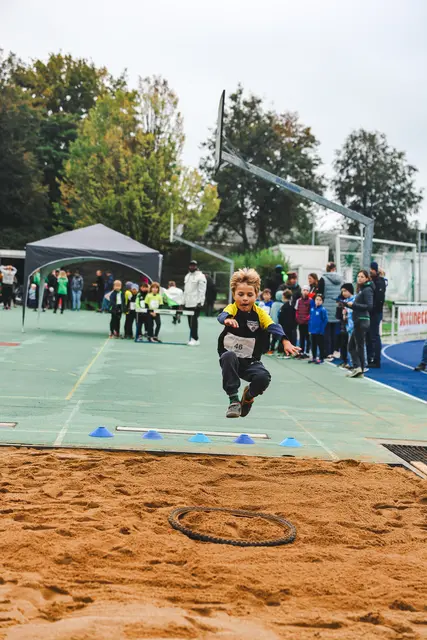 Impressionen vom Weitsprung der U8. | Foto: M. Meyer