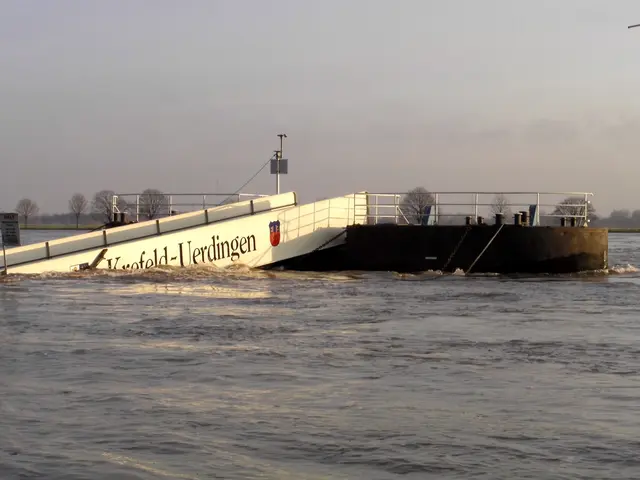 Anlegebrücke in Krefeld am Rhein