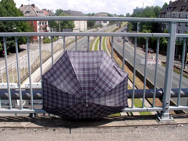 Fußgängerbrücke über der A 40 in Essen