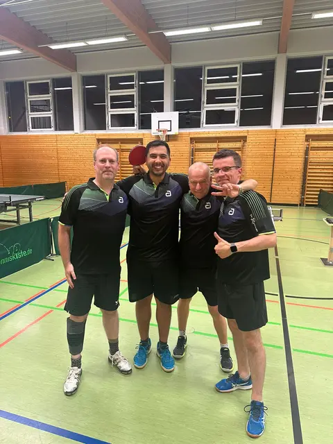 Die Tischtennis-Herren 3 des Polizei SV Königsbrunn starten erfolgreich in die Saison. v.l. Alexander Fürst, Andreas Göschl, Neuzugang Stefan Burkhardt und Toni Bacanu. | Foto: Rudi Sabienski