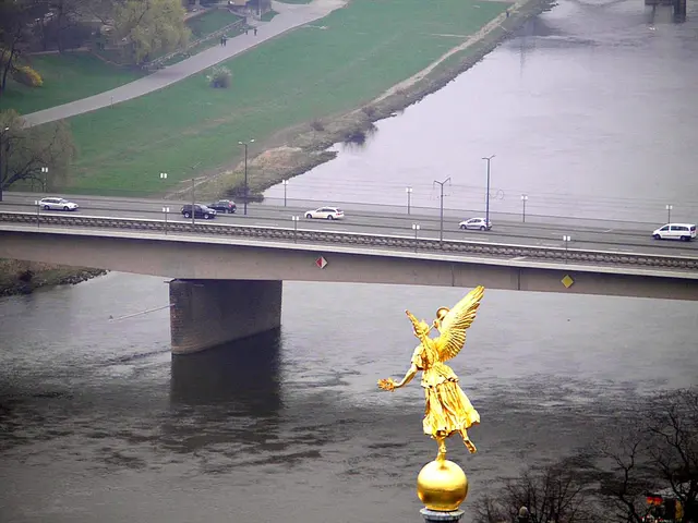 Elbebrücke in Dresden