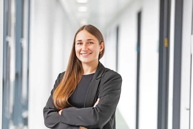 "Normalerweise schließen viele Versicherungen Schäden an Leihwagen aus", erklärt DEVK-Haftpflichtexpertin Alina Virnich. | Foto: djd-k/DEVK/Jürgen Naber