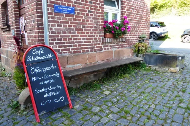 In der Schönemühle gibt es ein Cafe.