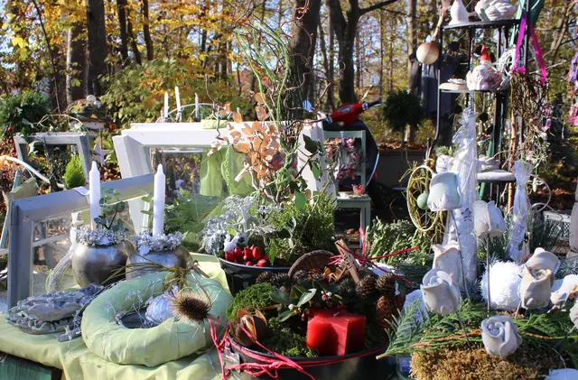 Mitte November lockt der Kunst-Antik-Markt in das Sisi-Schloss in Unterwittelsbach. 