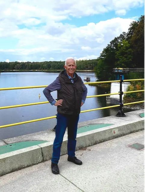 Auf der Talsperre heute. Na, wer mag das wohl sein?