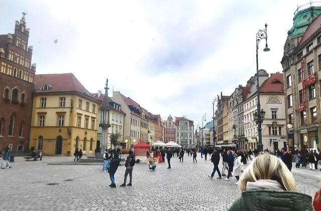 Breslau heute: Marktplatz.