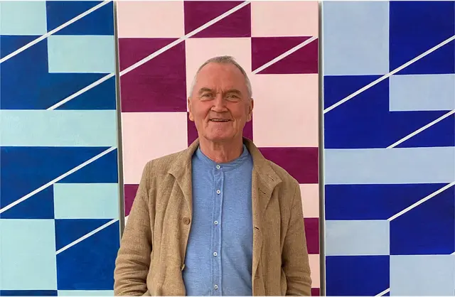 Seit sechs Jahrzehnten befasst sich der Künstler und Architekt Thomas Weil (Jg. 1944) intensiv mit dem Ornament in Architektur, Kunst und Design und entwickelt es stetig weiter. | Foto: Stephan Wagner