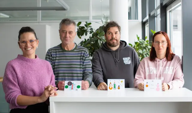 Marlene Lindner (l.), HR Managerin bei Sigel, begleitete den Aktionstag Schichtwechsel und begrüßte die Gäste der Lebenshilfe Donau-Ries e.V. | Foto: Sigel GmbH