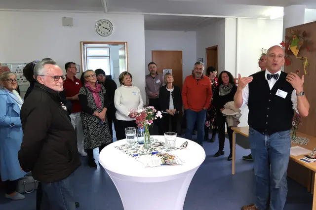 Vorsitzender Dr. Hannes Proeller erläutert zur Eröffnung die Aufgaben und Ziele des Fördervereins