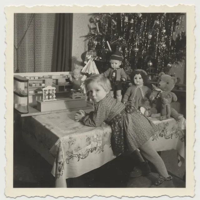 Kaufladen als Weihnachtsgeschenk, Fremdingen 1957 | Foto: Josef Nestmeier/Museum KulturLand Ries