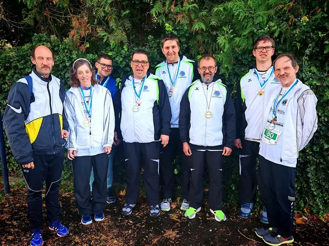 Kurt Weinmann, Maria Meyer, Etienne Wiedemann, Markus Protte, Werner Wiedemann, Martin Buck, Gerhard Enzelberger vom Integrativen Sportverein SG-Handicap beim 10. Bona-Lauf in Dillingen | Foto: SG-Handicap Nördlingen