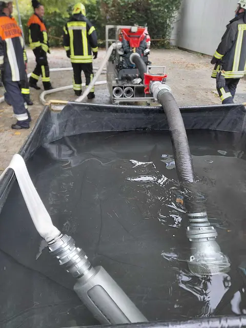 Ausbildung mittels Schlauchstreckensimulator | Foto: Jürgen Schmitt