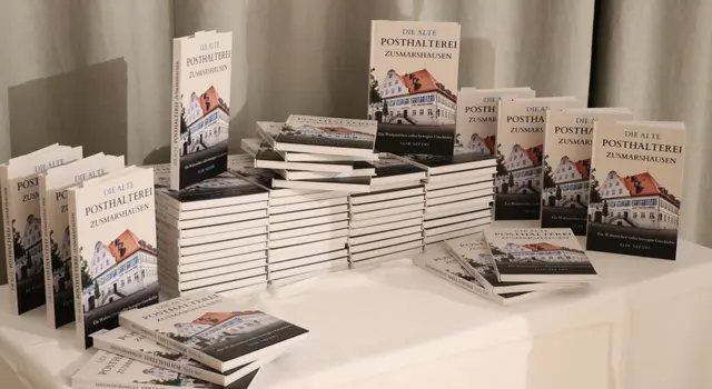 " Die Alte Posthalterei" bei der Buchvorstellung | Foto: Marianne Stenglein